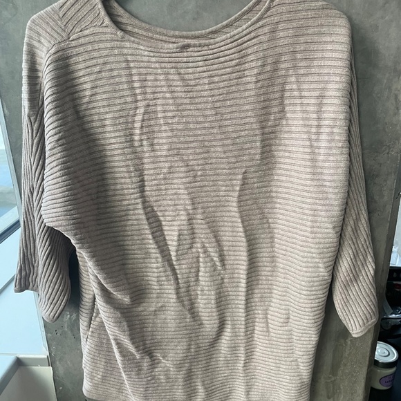 Chico's beige sweater size 2 for women - Picture 5 of 10